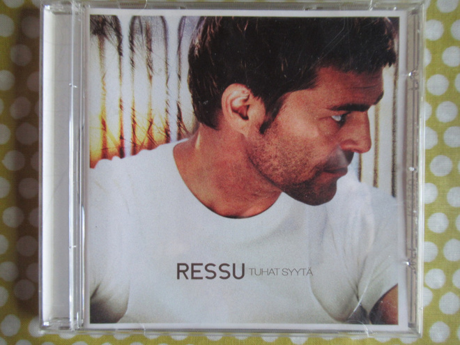 RESSU - TUHAT SYYTÄ CD