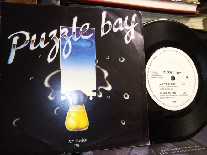 7" single :  Puzzle bay : LITTLE BIRD ( SIS POSTIKULU)