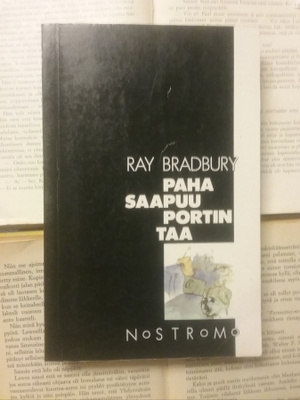 Ray Bradbury - Paha saapuu portin taa (nid.)
