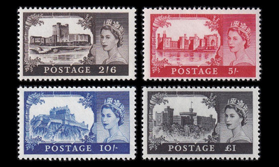 Iso-Britannia 477-80 ** Linnoja (1967)