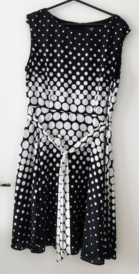 A-mallinen mekko 38-40-42 (katso mitat)