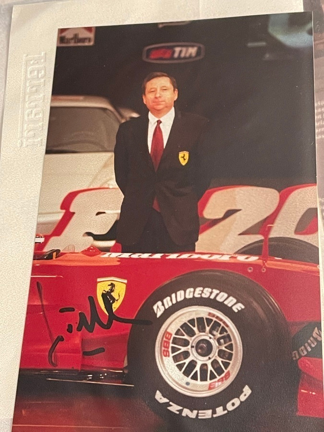 Jean Todt nimikirjoitus kuvassa (postitse saatu)