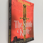 Philip Pullman : The Subtle Knife - pikkukuva 1
