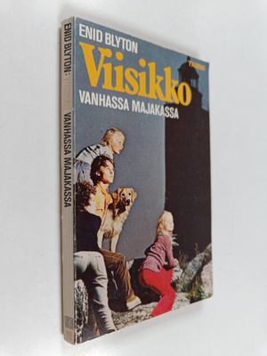 Enid Blyton : Viisikko vanhassa majakassa