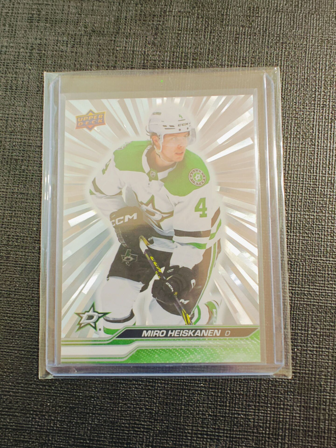 Miro Heiskanen - 23-24 UD Silver Outburst