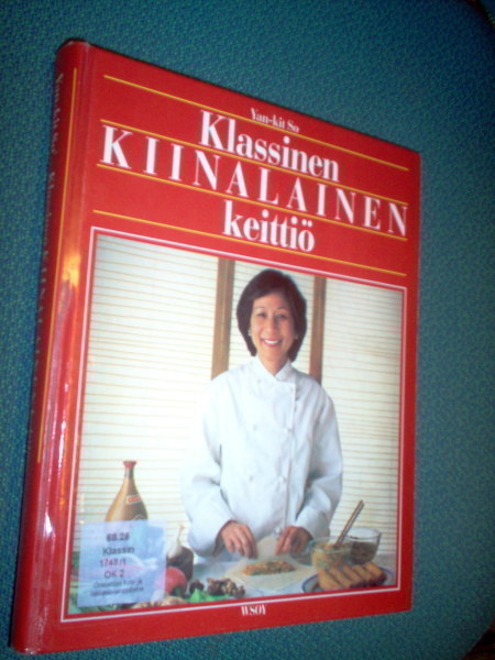 Yan-Kit So: Klassinen KIINALAINEN Keittiö ( Sis.postikulut )