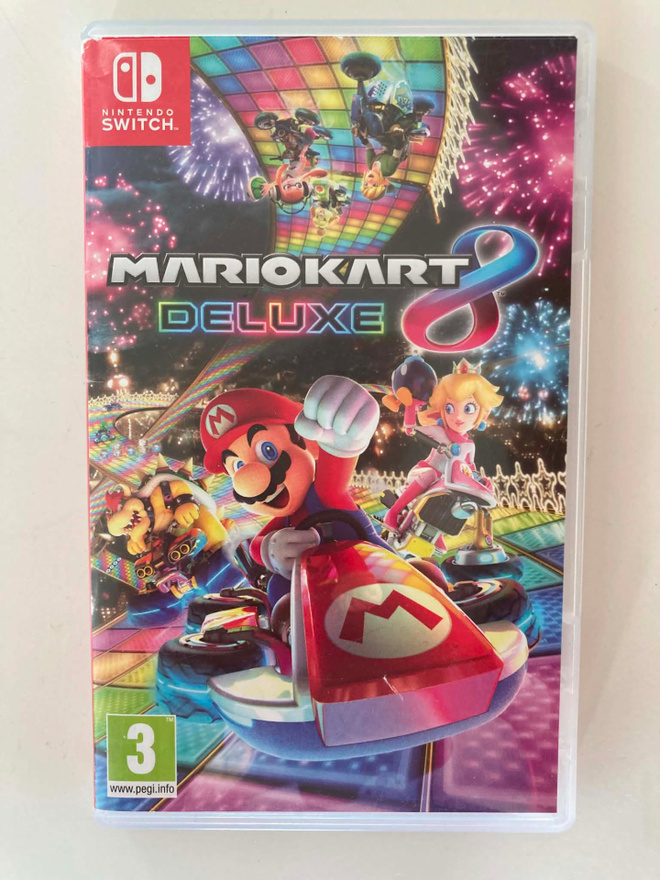 Nintendo Switch peli Mario Kart 8 Deluxe