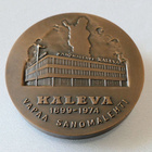 KALEVA 1899 - 1974 VAPAA SANOMALEHTI pöytämitali - pikkukuva 1