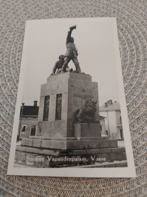 3 Suomen Vapaudenpatsas Vaasa