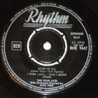 7" The FOUR ACES - The Worl Outside - EP single 1959 EX- - pikkukuva 4