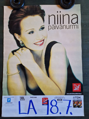 Niina Päivänurmi keikkajuliste 36 .70×50cm
