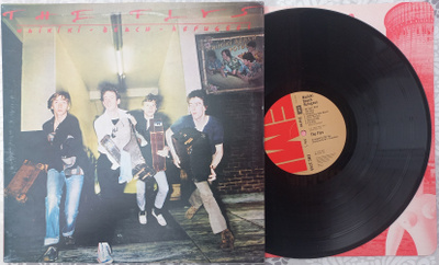 THE FLYS: Waikiki Beach Refugees LP
