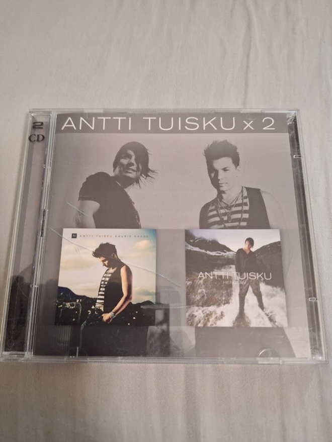 Antti Tuisku-Kaunis Kaaos/Hengitän