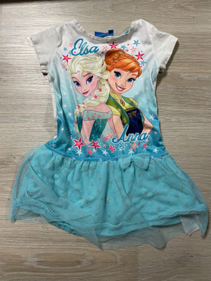 Frozen-mekko koossa Y3