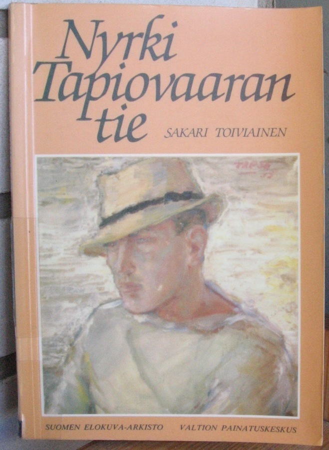 Sakari Toiviainen: Nyrki Tapiovaaran tie. 165 s.