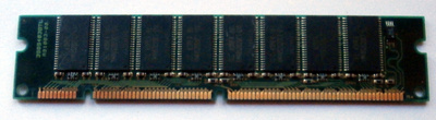 366S403BTL 32 MB DDR PC66 168-nastainen DIMM-muisti