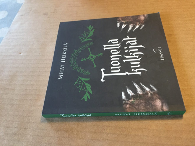 MERVI HEIKKILÄ TUONELLA KULKIJAT HYVÄ