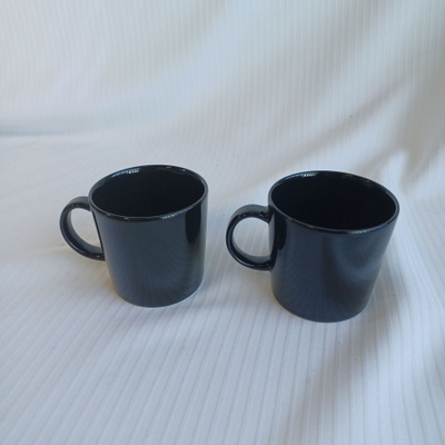 Kerkkä 27/9/26 Iittala mustat teema-mukit 2kpl