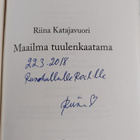 Riina Katajavuori : Maailma tuulenkaatama (signeerattu, t... - pikkukuva 3