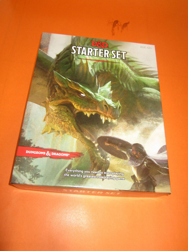 Dungeons & Dragons Starter Set ; hienokuntoinen lautapeli