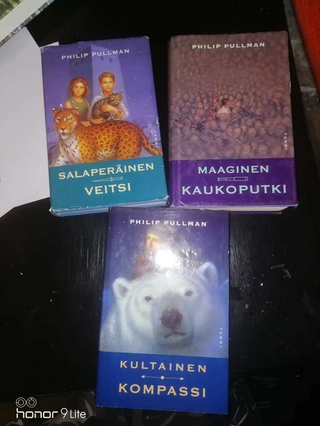 Philip Pullman paketti