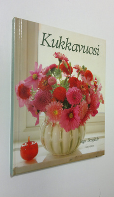 Inga Bergfeldt : Kukkavuosi