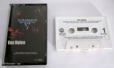 VAN HALEN "1" C-KASETTI