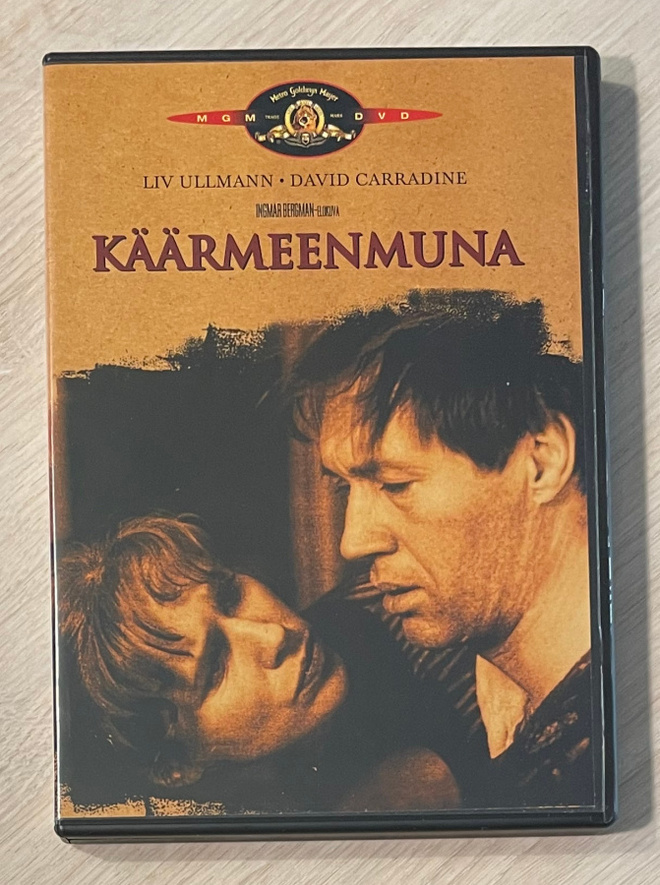 Ingmar Bergman: KÄÄRMEENMUNA (1977) David Carradine