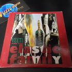 VEETI AND THE ELASTIC FAMILY CDS KOKO BÄNDIN NIMMAREILLA - pikkukuva 1