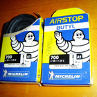 2 x SISÄRENGAS SISÄKUMI 28" MICHELIN AIRSTOP BUTYL 18/25-622 - pikkukuva 1