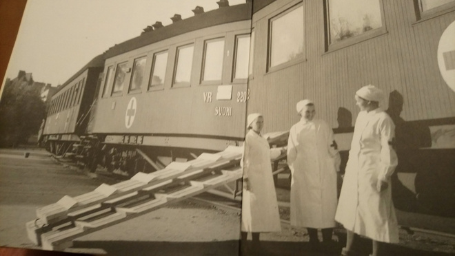 Nainen Sodassa kirja-480 sivuinen