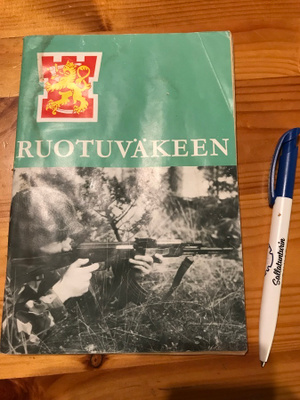 Ruotuväkeen
