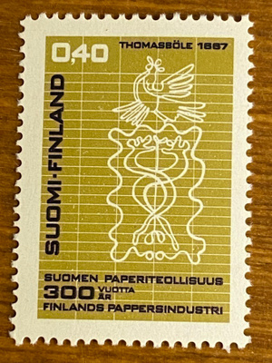 SUOMEN PAPERITEOLLISUUS 300 VUOTTA**