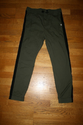 H&M vihreät puuvillahousut mustalla somisteella 164
