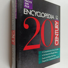 John Drexel : The Facts on file encyclopedia of the 20th ... - pikkukuva 1