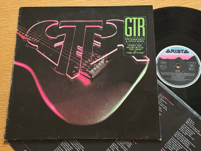 Steve Howe (YES & ASIA) & Steve Hackett (GENESIS) - GTR (LP)
