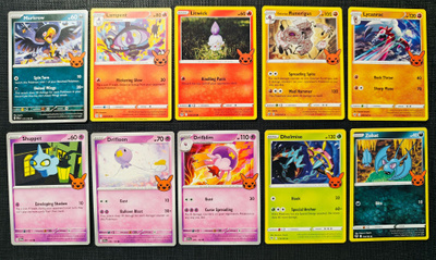 Pokemon Trick or Trade 2023 Sarja Ilman Holoja