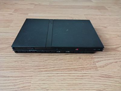 Playstation PS2, lukee vain sinisiä levyjä
