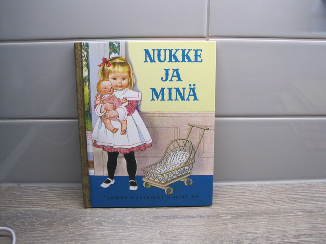 TAMMEN KULTAISET KIRJAT, NUKKE JA MINÄ no 95