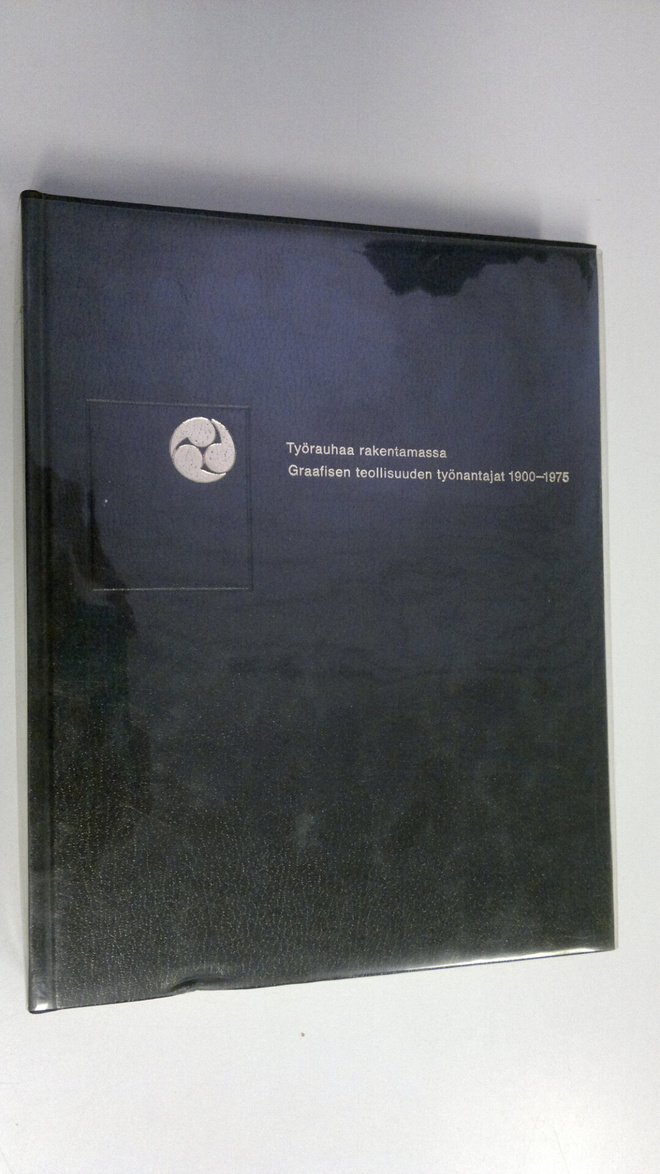 Työrauhaa rakentamassa : graafisen teollisuuden työnantaj...
