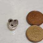 Hopea Pandora Joined Together Pave Love Heart Charm - pikkukuva 2