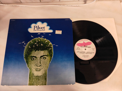 LP Jukka Kuoppamäki/pilvet
