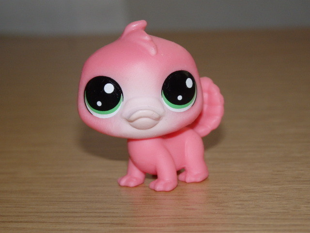 LITTLEST PET SHOP pinkki Dizzy Platypusky VESINOKKAELÄIN