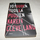 Karen Cleveland Totuuden tuolla puolen -pok - pikkukuva 1