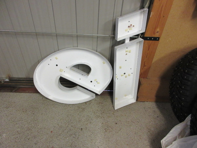 Metallikirjain 2 kpl.