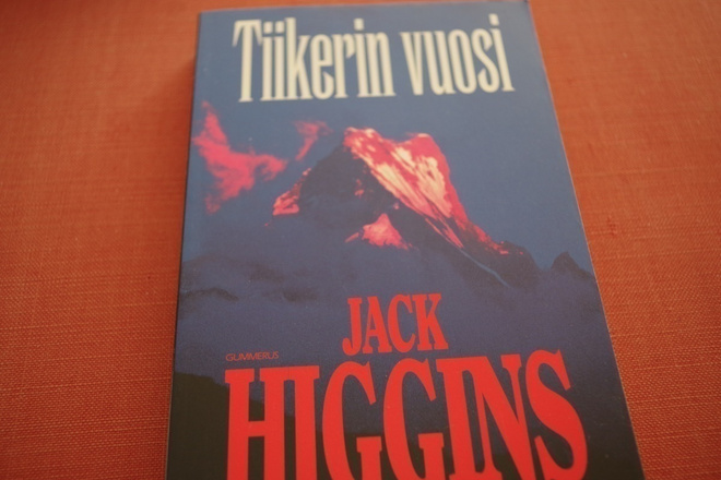 Jack Higgins: Tiikerin vuosi (1999)
