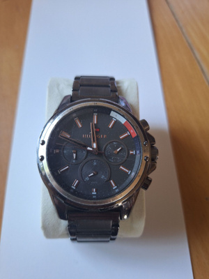 Tommy Hilfiger. TH95.1.34.2933