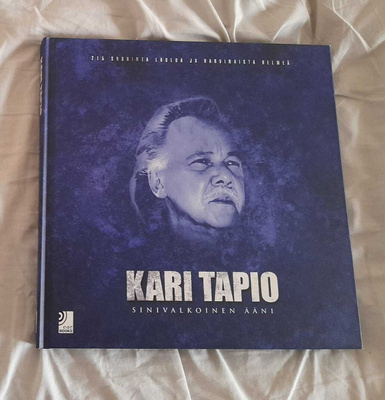 Kari Tapio Sinivalkoinen ääni 10 CD kirja