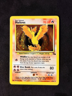 Pokémon-kortti Moltres 12