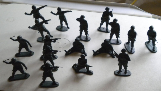 Muovisotilaita - USA Paratroopers 17kpl